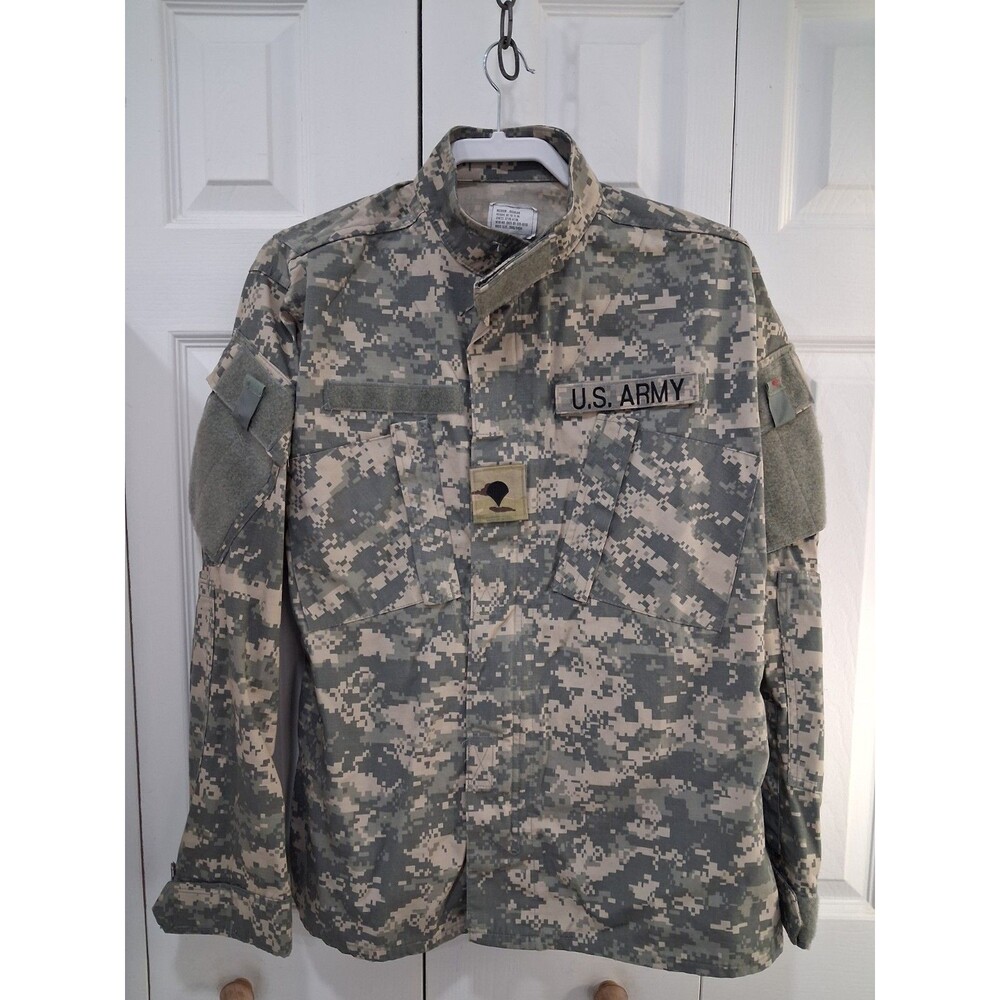 US ISSUE 2003 Army Combat Jacket Medium Regular With Military Patches UPC